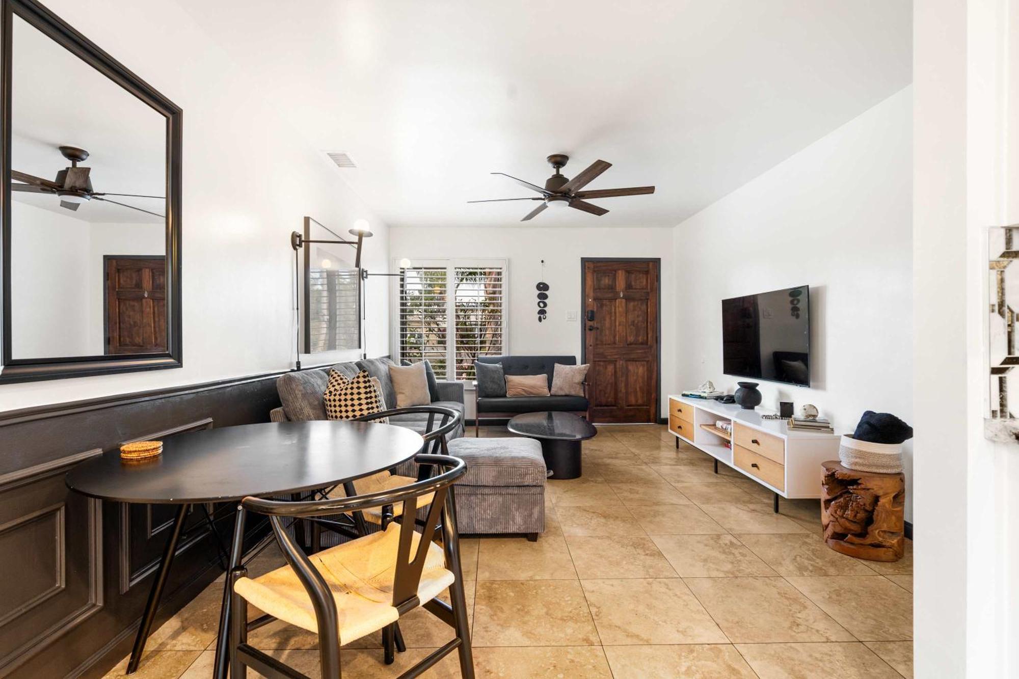 Chill House With Jacuzzi-golf-game Holiday home